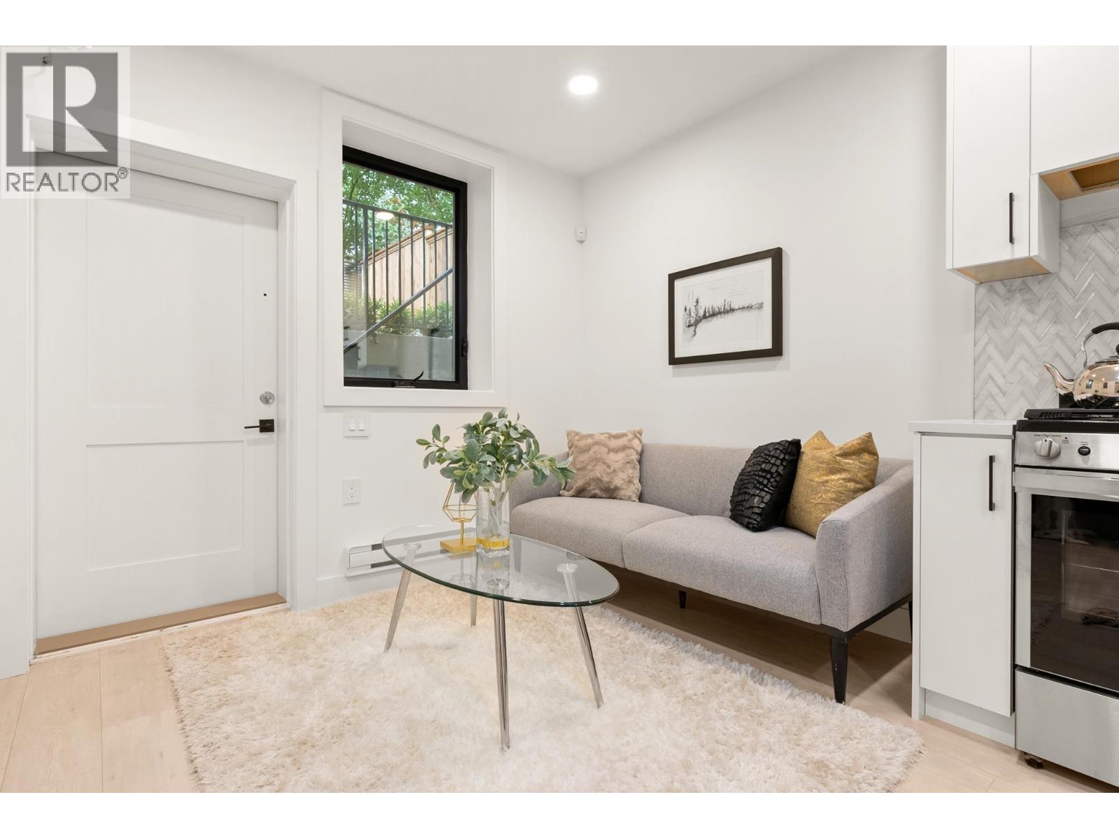 Bsmt 3588 Pender Street, Vancouver, British Columbia  V5K 2E3 - Photo 3 - R3108121