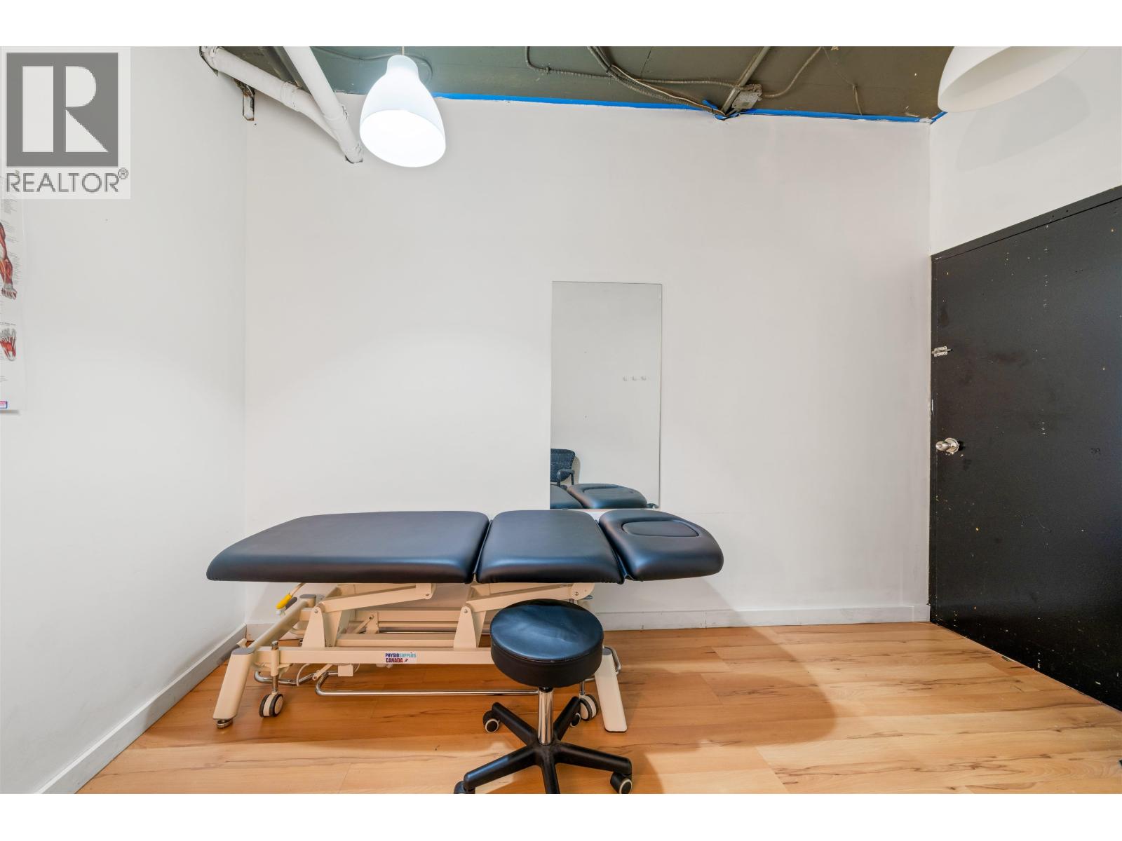 1615 E 1st Avenue, Vancouver, British Columbia  V5L 3A7 - Photo 3 - C8077616