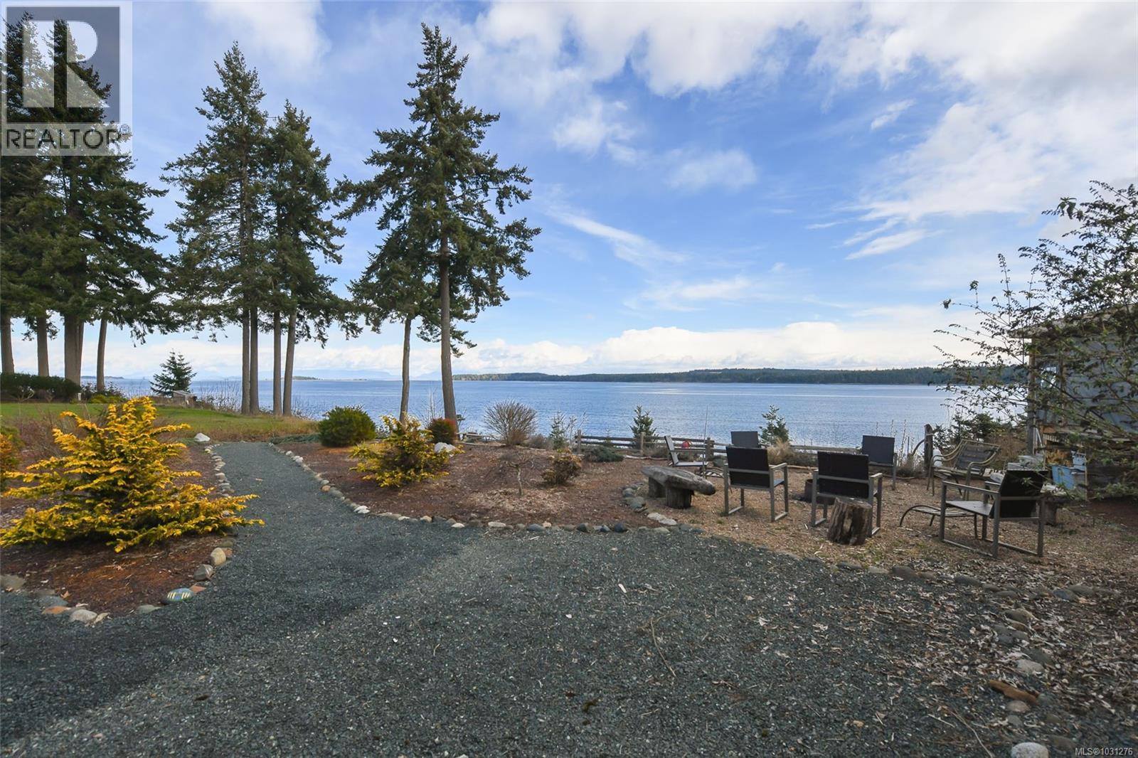 5896 Garvin Rd, Union Bay, British Columbia  V0R 3B0 - Photo 6 - 1031276