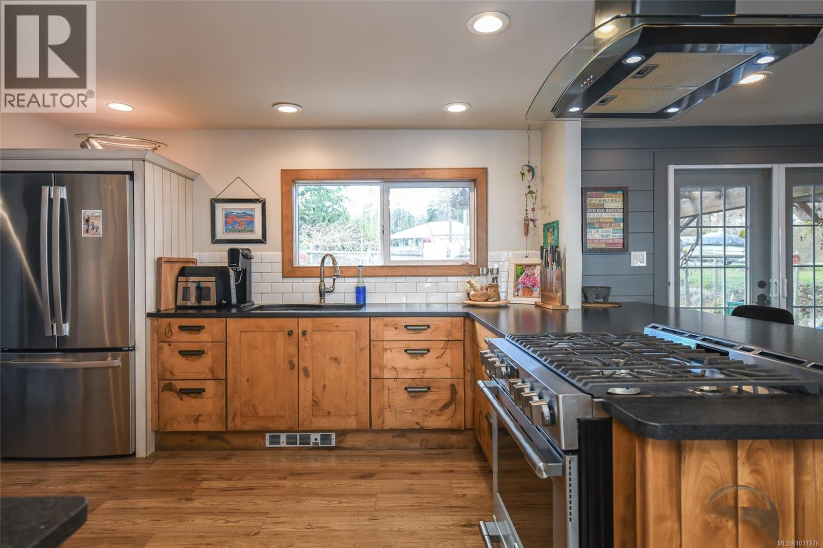 5896 Garvin Rd, Union Bay, British Columbia  V0R 3B0 - Photo 12 - 1031276