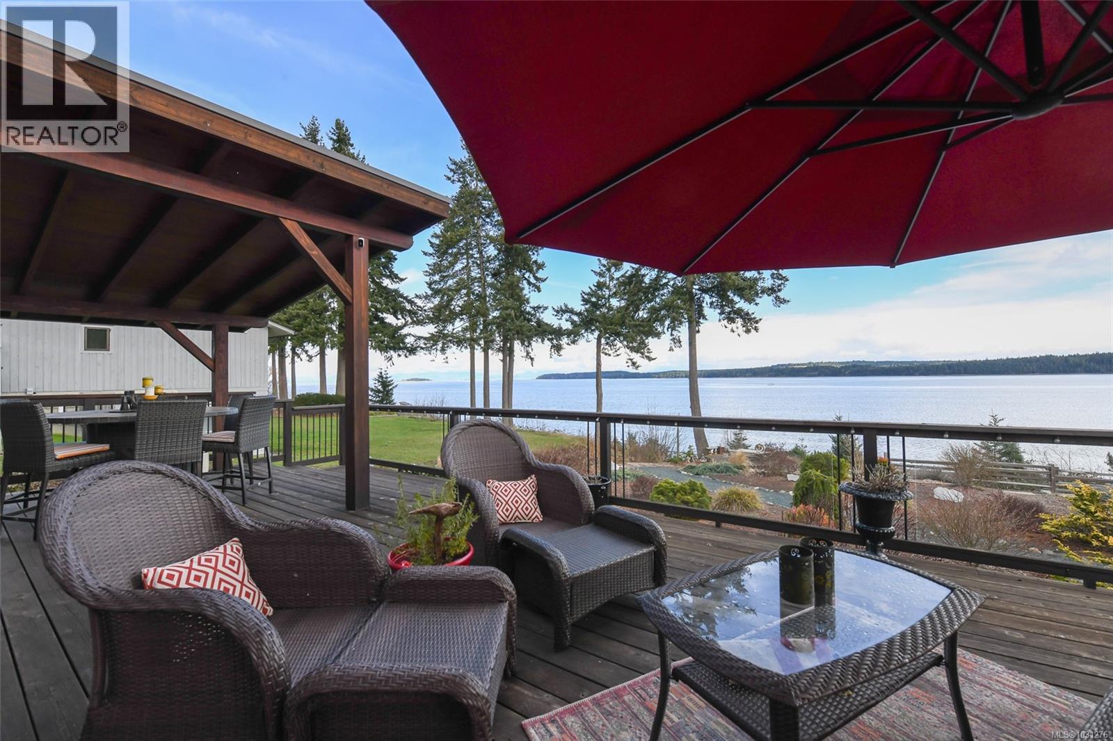 5896 Garvin Rd, Union Bay, British Columbia  V0R 3B0 - Photo 2 - 1031276