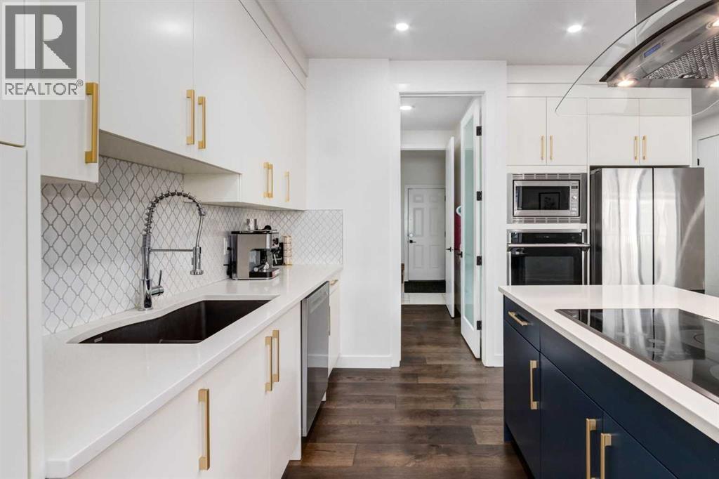 305 Kinniburgh Cove, Chestermere, Alberta  T1X 0Y7 - Photo 10 - A2299246