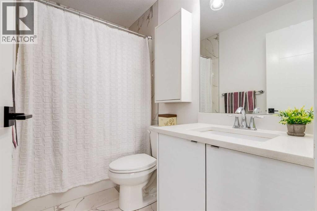 305 Kinniburgh Cove, Chestermere, Alberta  T1X 0Y7 - Photo 33 - A2299246