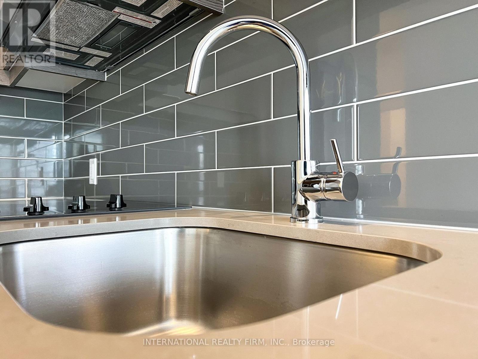 904 - 32 Forest Manor Road, Toronto, Ontario  M2J 1M1 - Photo 32 - C12968140