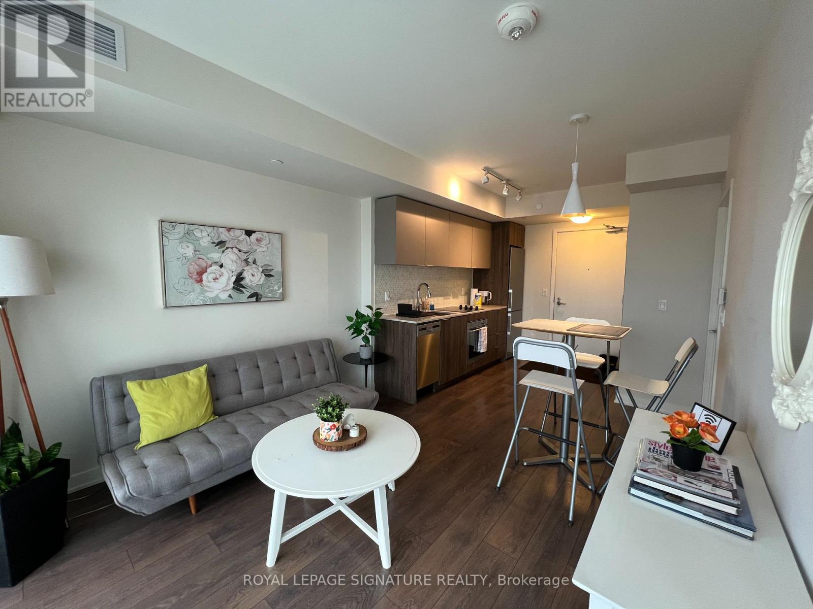 808 - 2 Sonic Way, Toronto, Ontario  M3C 0P2 - Photo 8 - C12968156