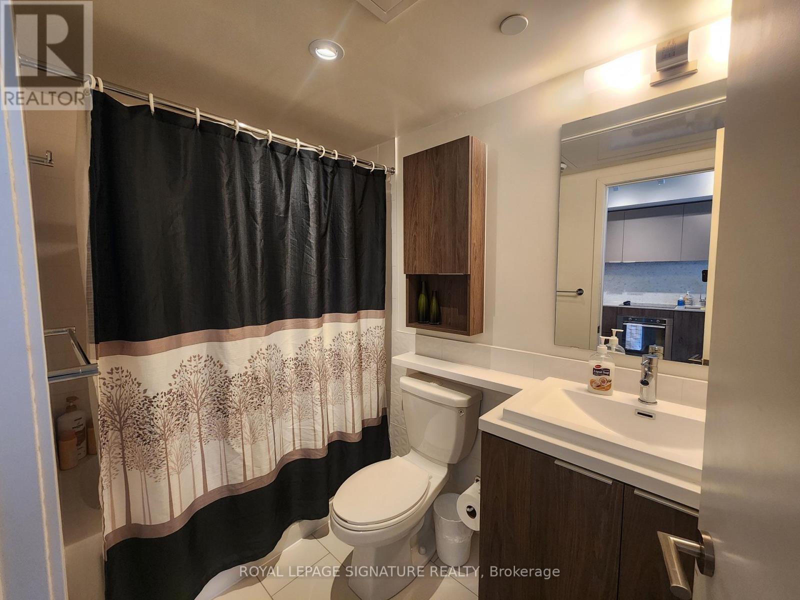 808 - 2 Sonic Way, Toronto, Ontario  M3C 0P2 - Photo 9 - C12968156