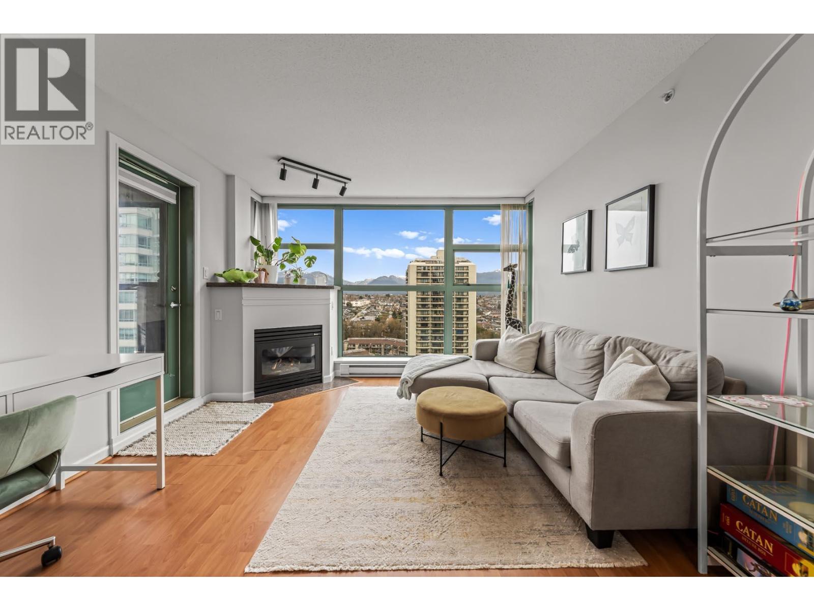 2105 4398 Buchanan Street, Burnaby, British Columbia  V5C 6R7 - Photo 3 - R3107816