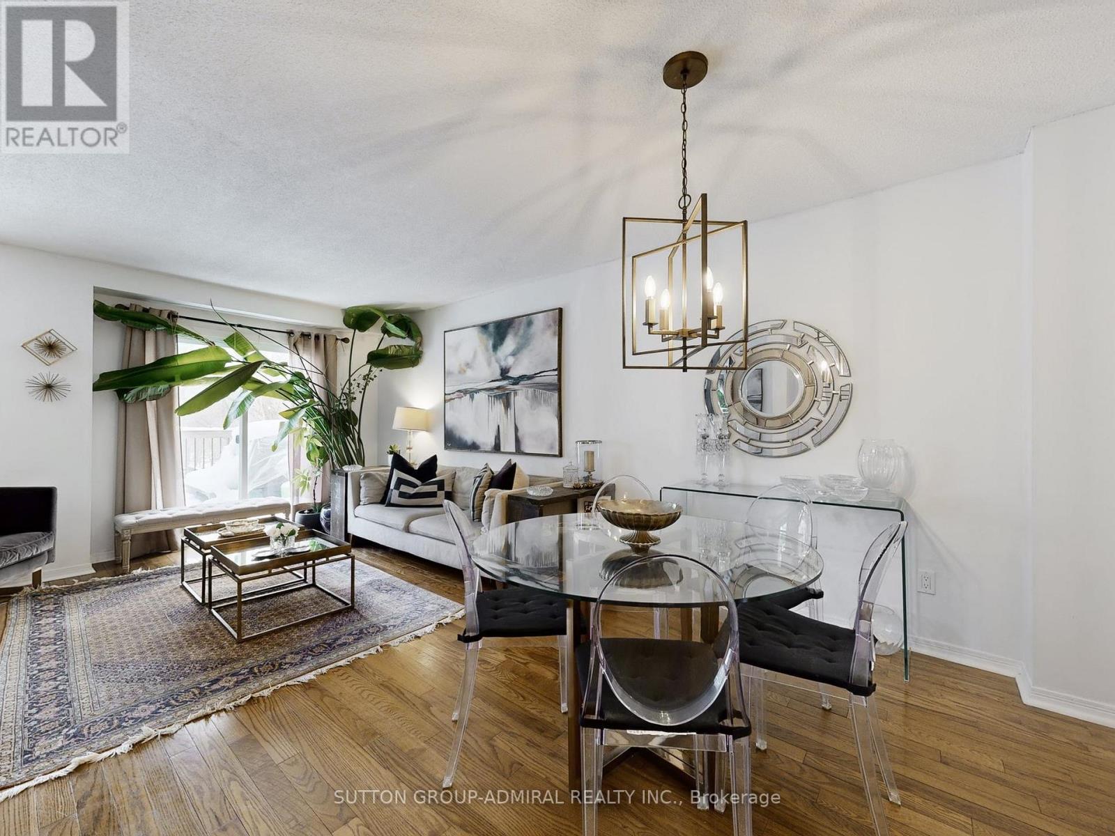 19 Backus Court, Markham, Ontario  L3P 6V6 - Photo 11 - N12968168