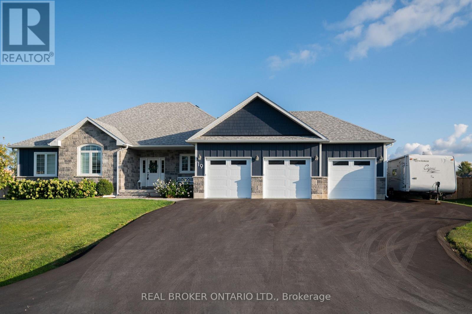 19 CHESLOCK CRESCENT, oro-medonte (warminster), Ontario