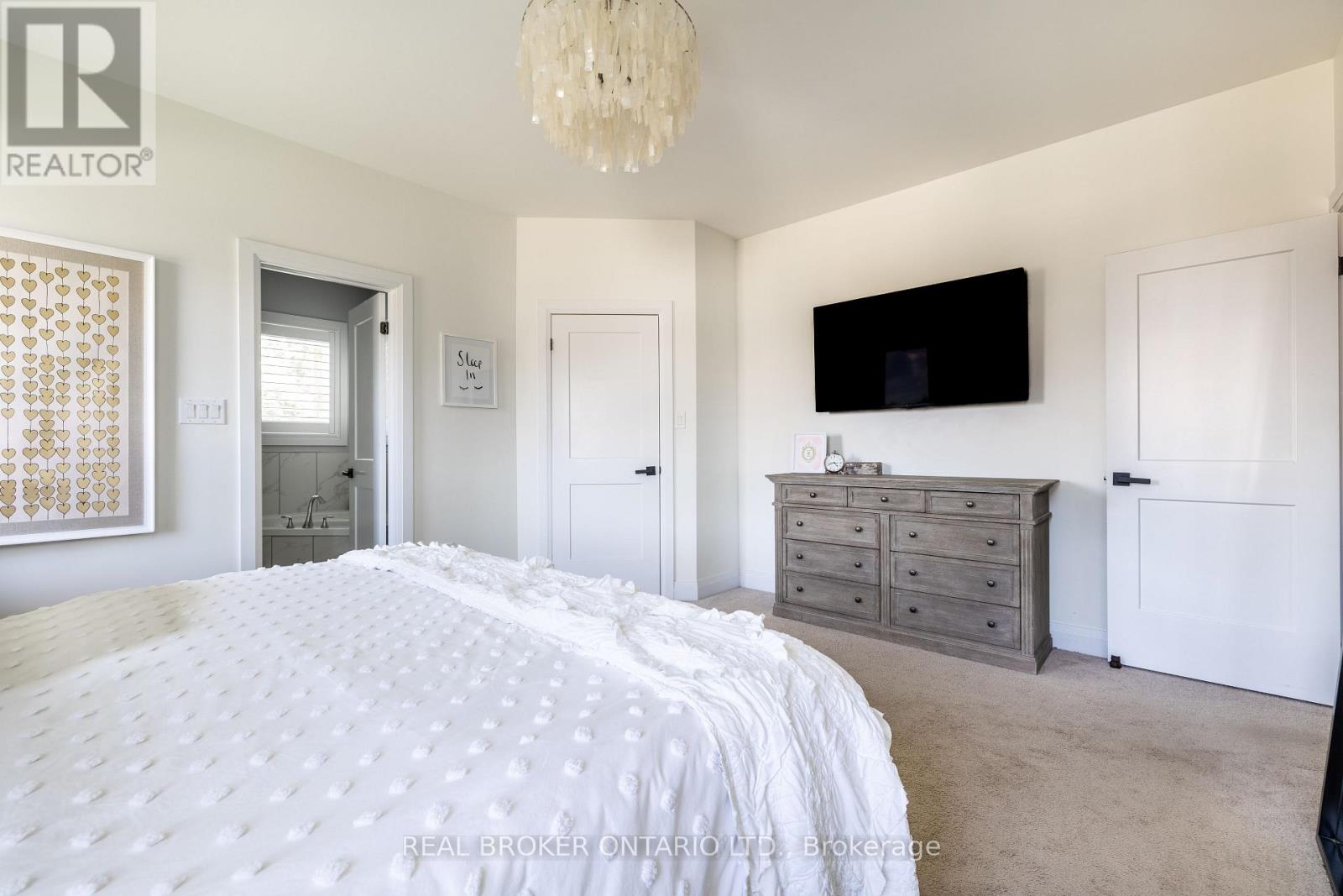 19 Cheslock Crescent, Oro-Medonte (Warminster), Ontario  L3V 8N8 - Photo 15 - S12968152