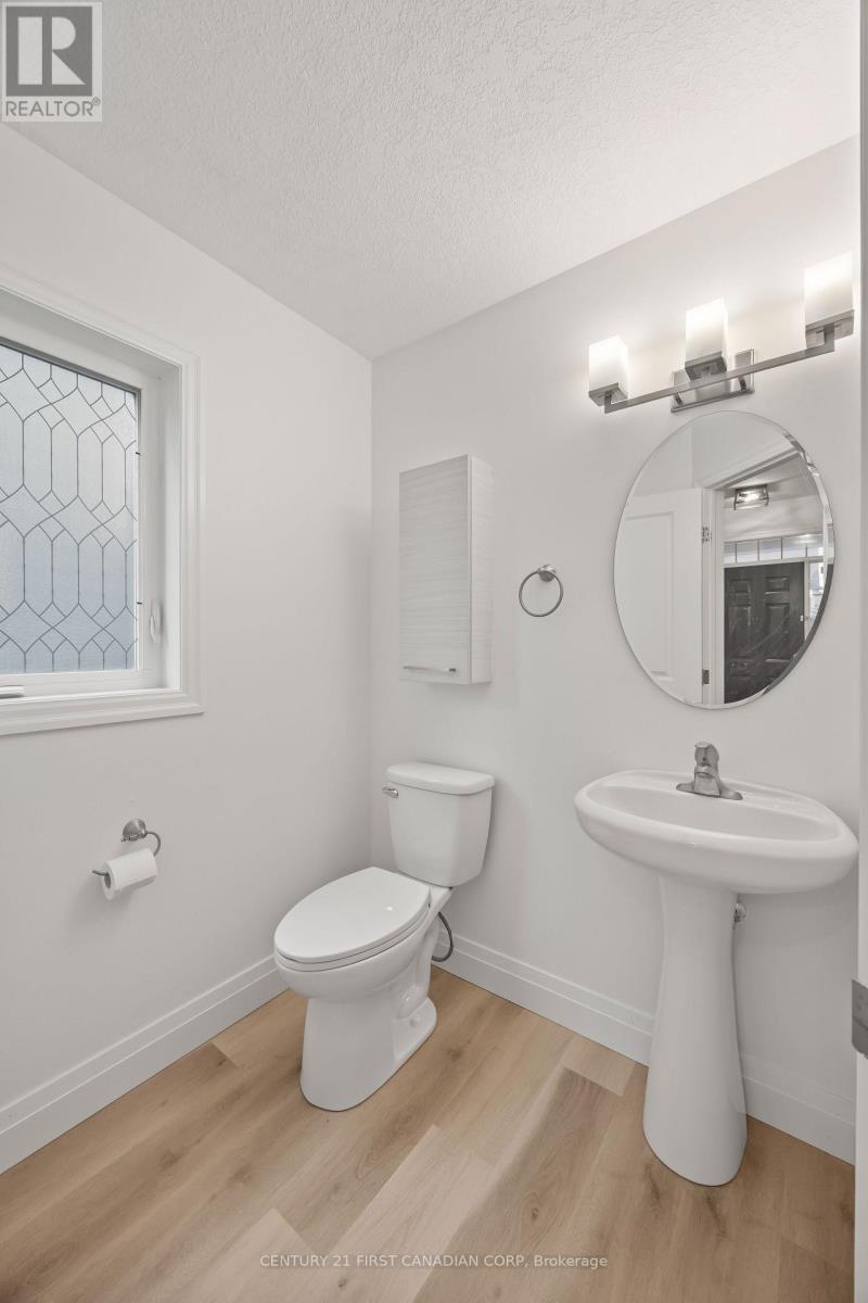 3079 Pomeroy Lane, London South, Ontario  N6P 0B6 - Photo 14 - X12963856