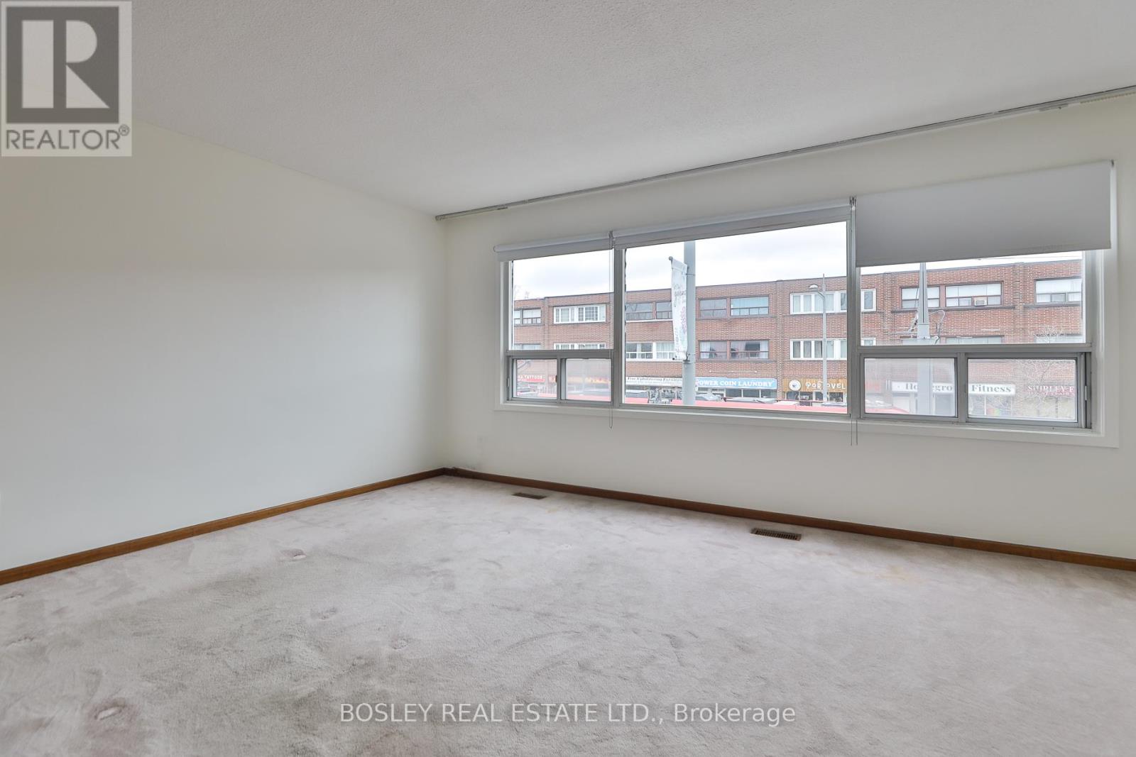 1674 St Clair Avenue W, Toronto, Ontario  M6N 1H8 - Photo 14 - W12968138