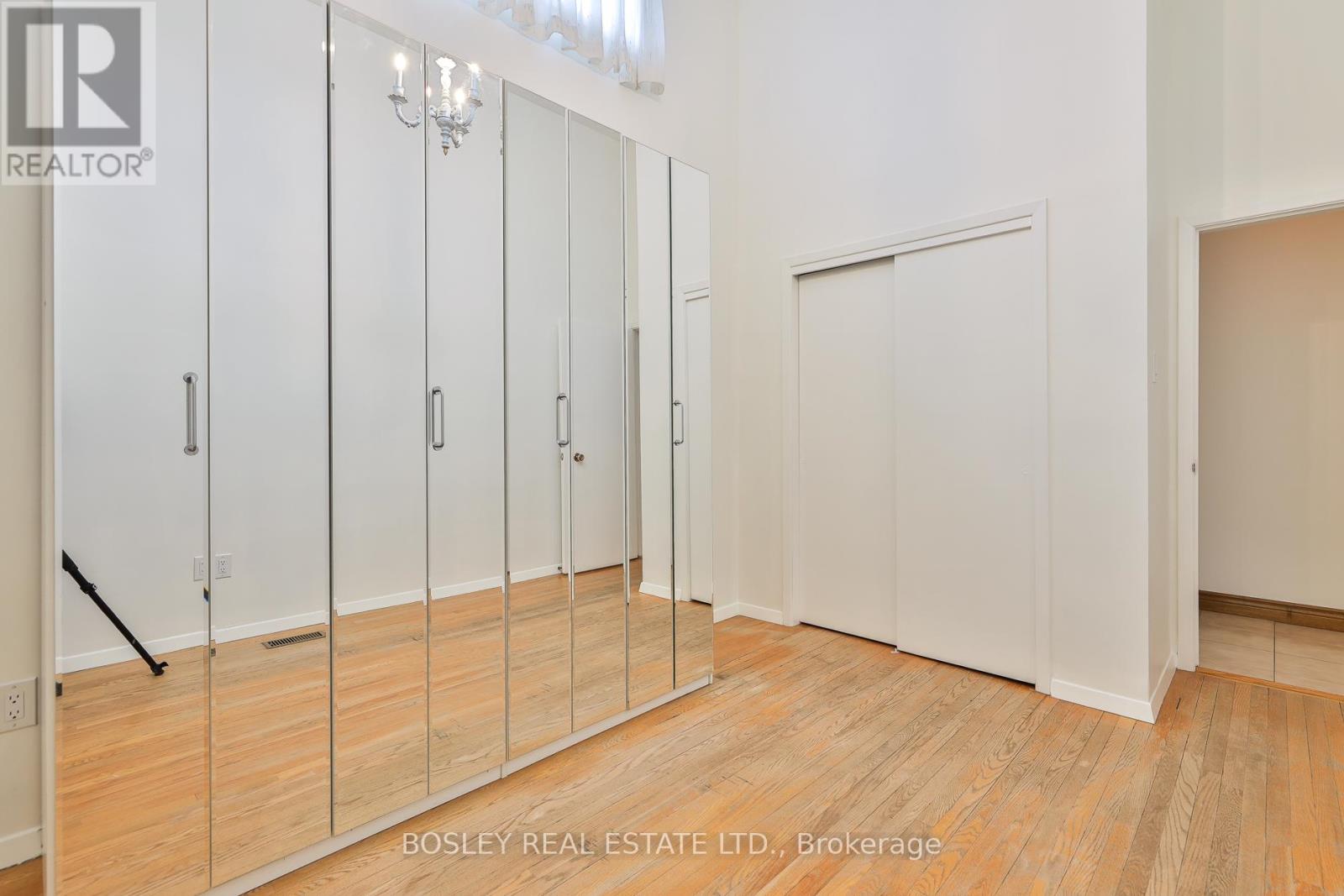 1674 St Clair Avenue W, Toronto, Ontario  M6N 1H8 - Photo 20 - W12968138