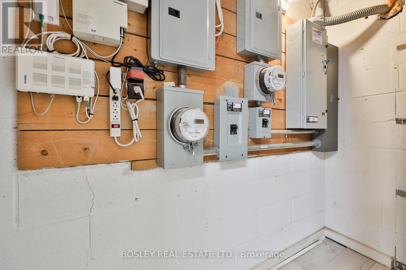 1674 St Clair Avenue W, Toronto, Ontario  M6N 1H8 - Photo 29 - W12968138