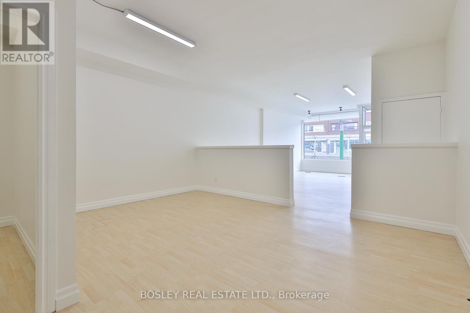 1674 St Clair Avenue W, Toronto, Ontario  M6N 1H8 - Photo 4 - W12968138