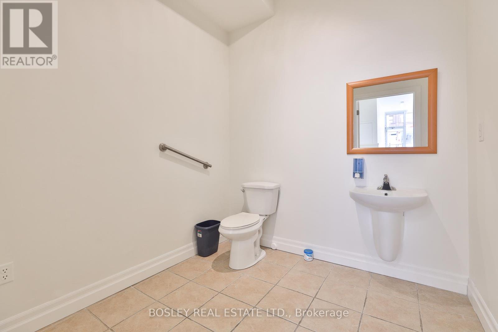 1674 St Clair Avenue W, Toronto, Ontario  M6N 1H8 - Photo 9 - W12968138