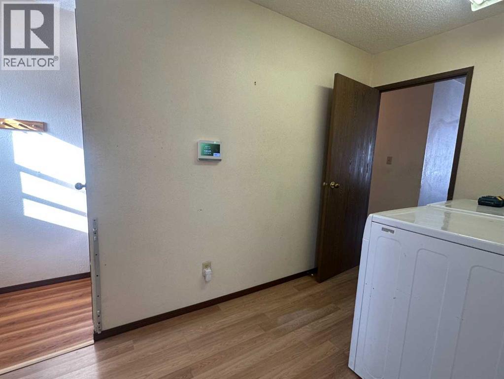 5119 51 Ave, Caroline, Alberta  T0M 1M0 - Photo 13 - A2262816