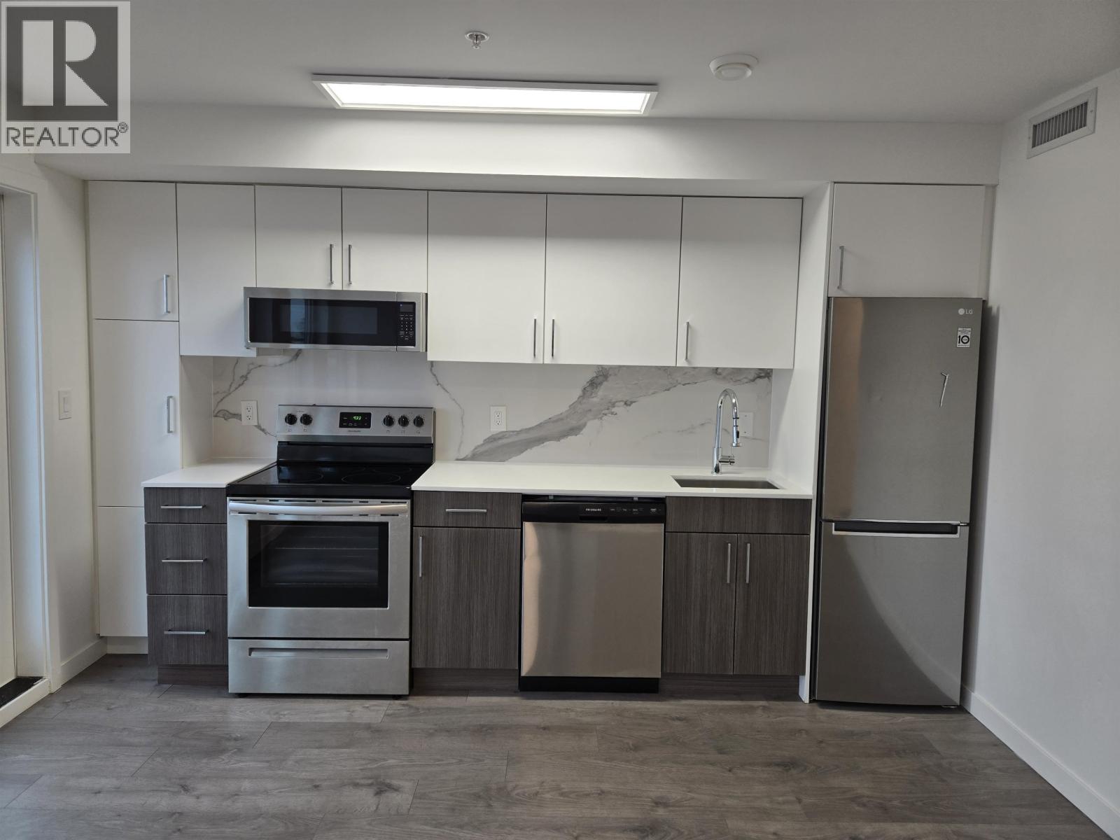 2551 Kingsway, Vancouver, British Columbia  V5R 5H3 - Photo 6 - C8077620