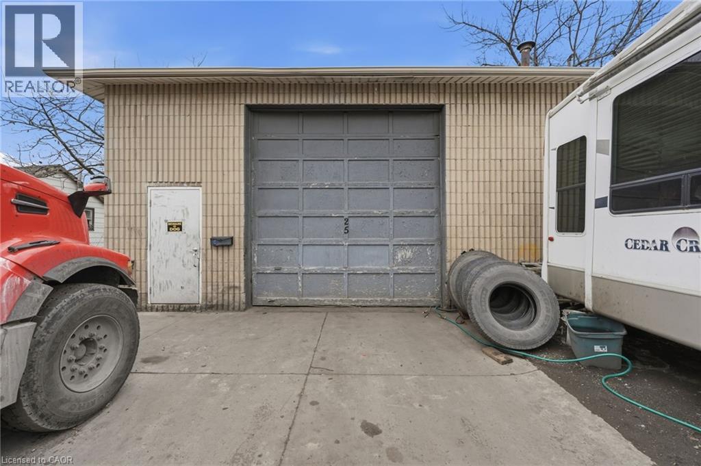 25 Kenmore Avenue, Stoney Creek, Ontario  L8E 5N1 - Photo 2 - 40818423