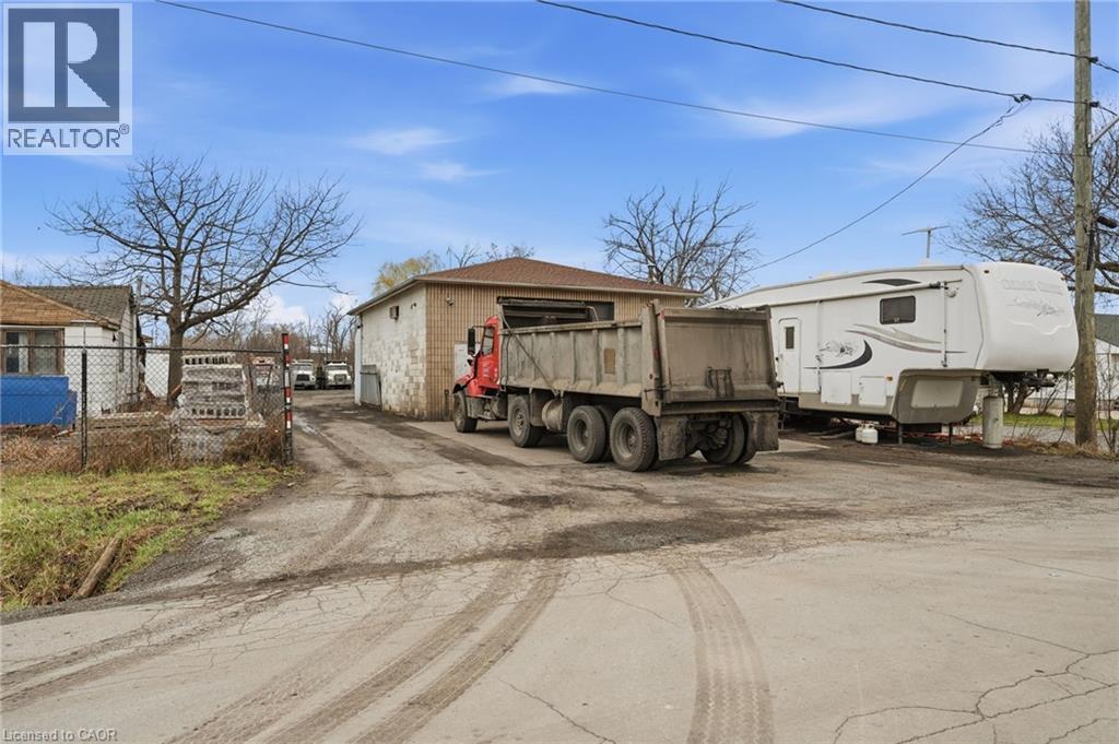 25 Kenmore Avenue, Stoney Creek, Ontario  L8E 5N1 - Photo 3 - 40818423