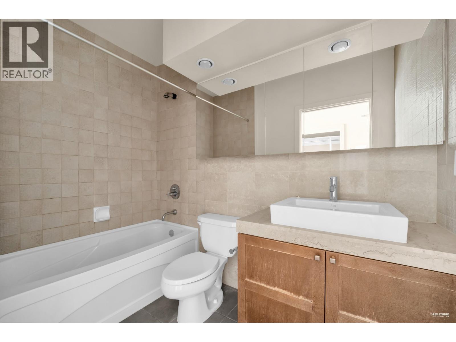 1113 1333 W Georgia Street, Vancouver, British Columbia V6E 4V3 - Photo 13 - R3108038