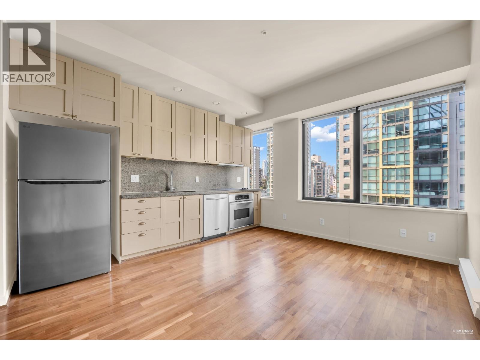 1113 1333 W Georgia Street, Vancouver, British Columbia V6E 4V3 - Photo 4 - R3108038