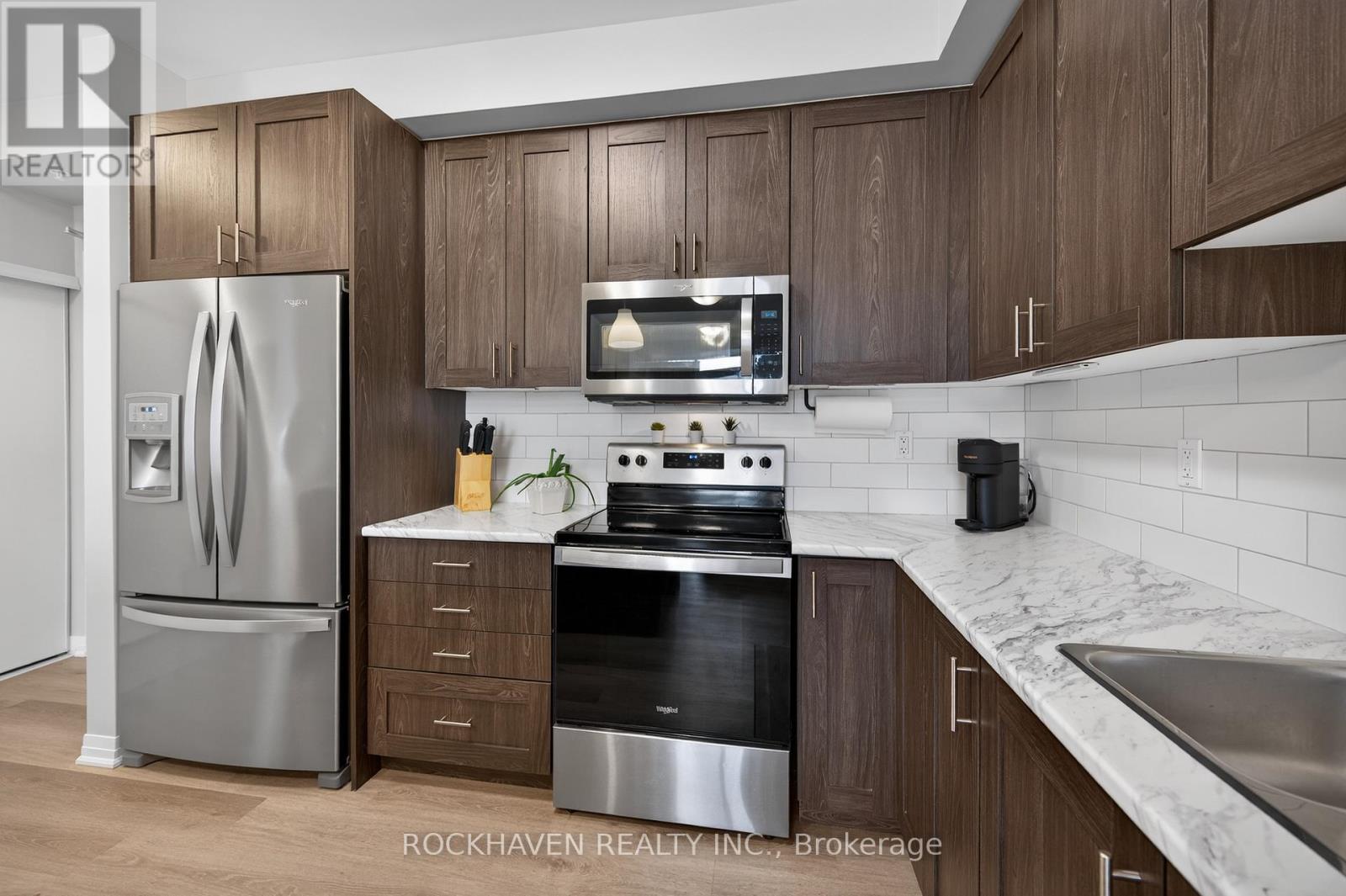 209 - 5 Hamilton Street N, Hamilton, Ontario  L8B 2A4 - Photo 10 - X12968134