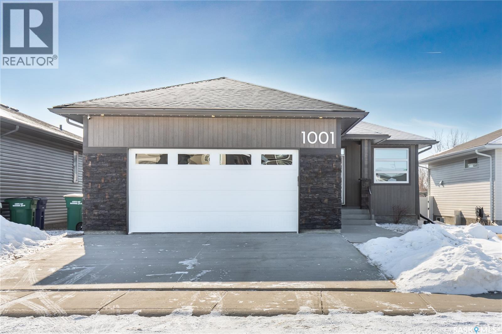 1001 Maplewood DRIVE, Moose Jaw, Saskatchewan