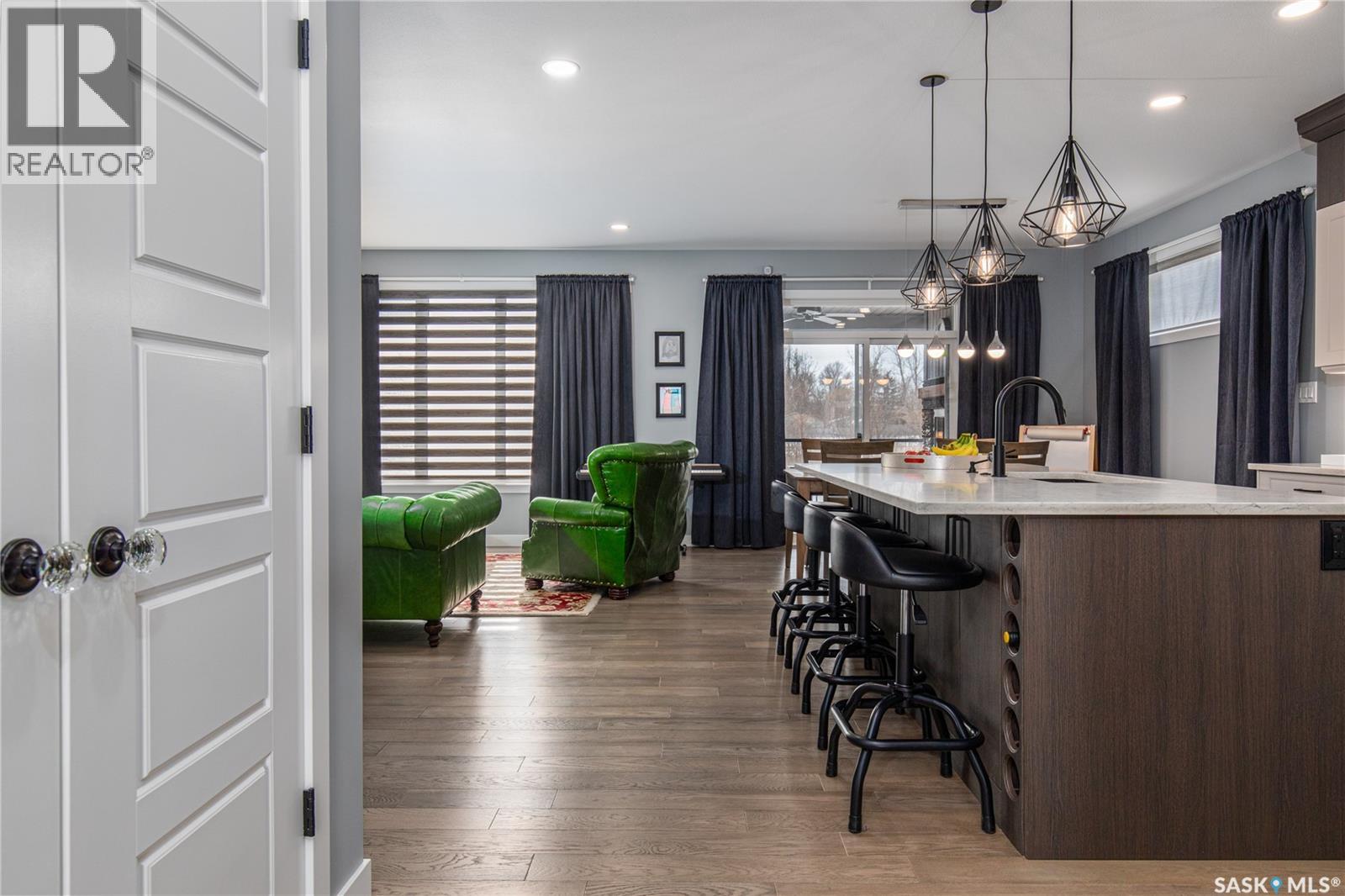 1001 Maplewood Drive, Moose Jaw, Saskatchewan  S6J 0E4 - Photo 11 - SK032308