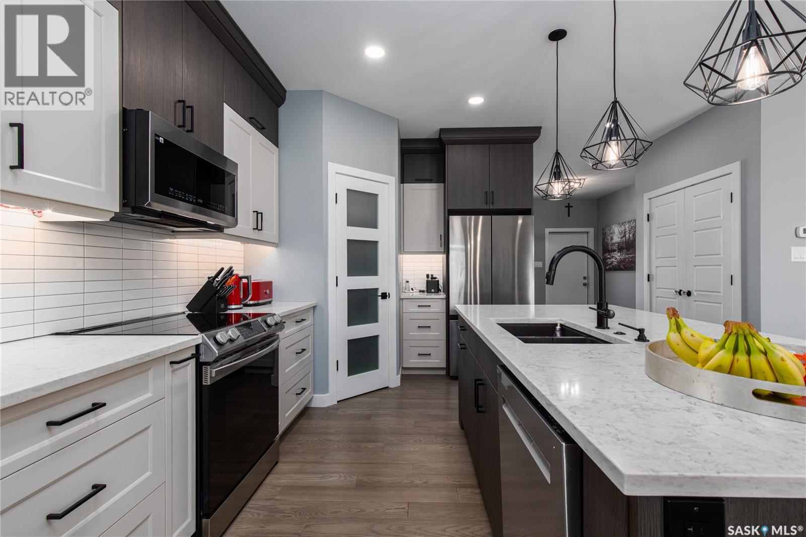 1001 Maplewood Drive, Moose Jaw, Saskatchewan  S6J 0E4 - Photo 14 - SK032308