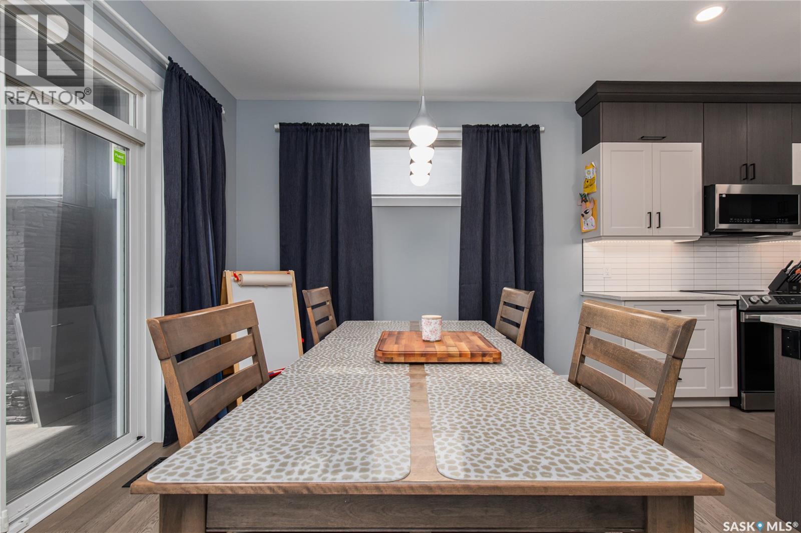 1001 Maplewood Drive, Moose Jaw, Saskatchewan  S6J 0E4 - Photo 16 - SK032308