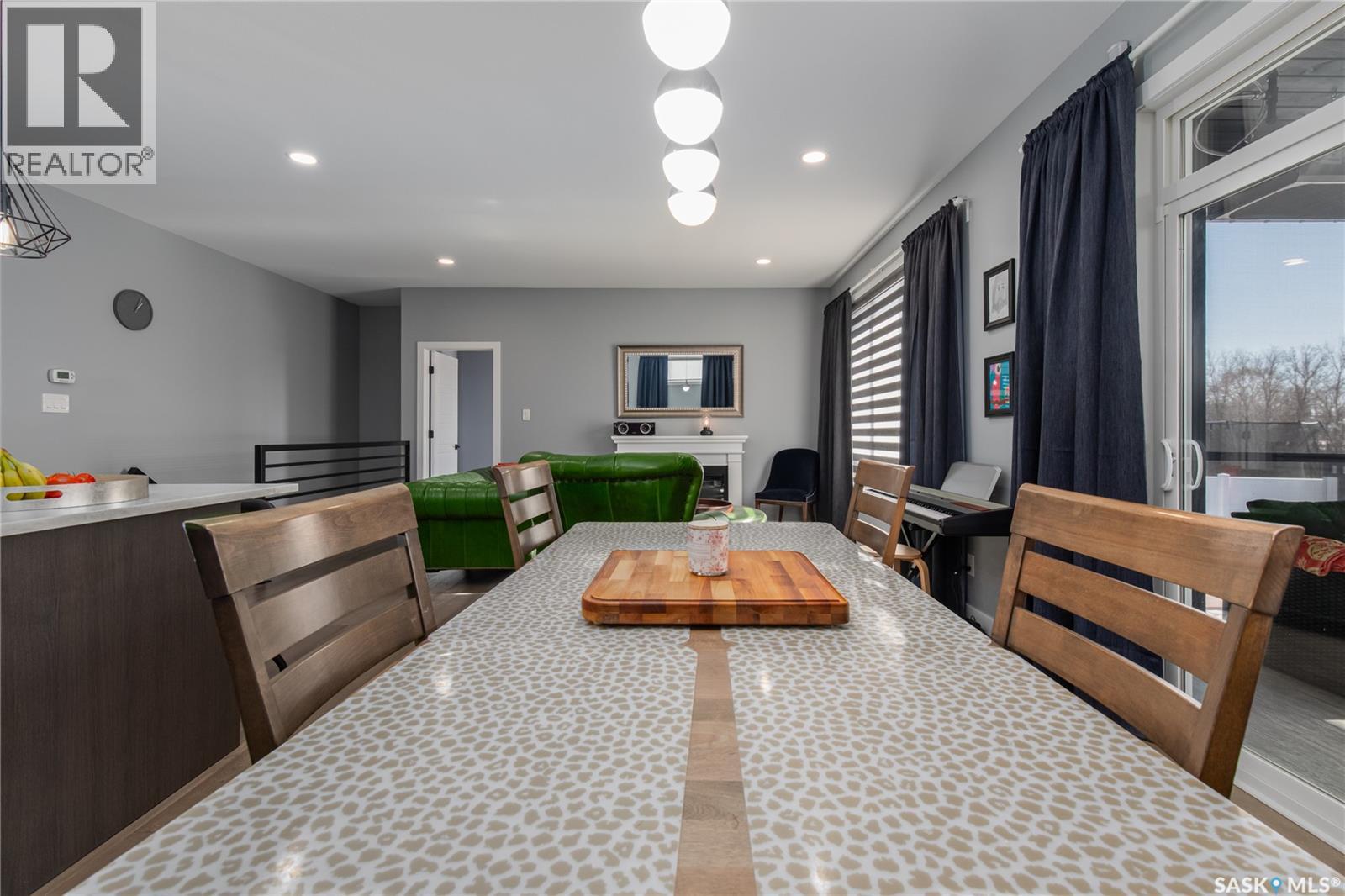 1001 Maplewood Drive, Moose Jaw, Saskatchewan  S6J 0E4 - Photo 17 - SK032308