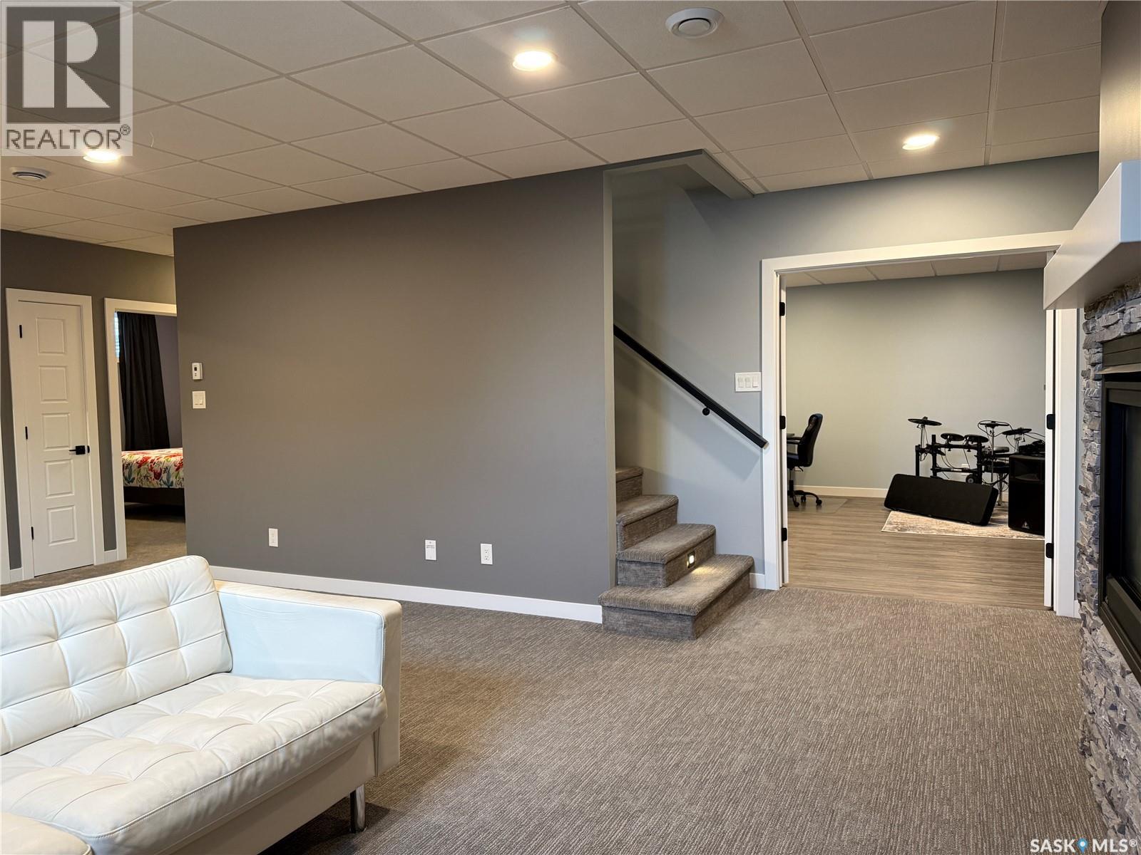 1001 Maplewood Drive, Moose Jaw, Saskatchewan  S6J 0E4 - Photo 24 - SK032308