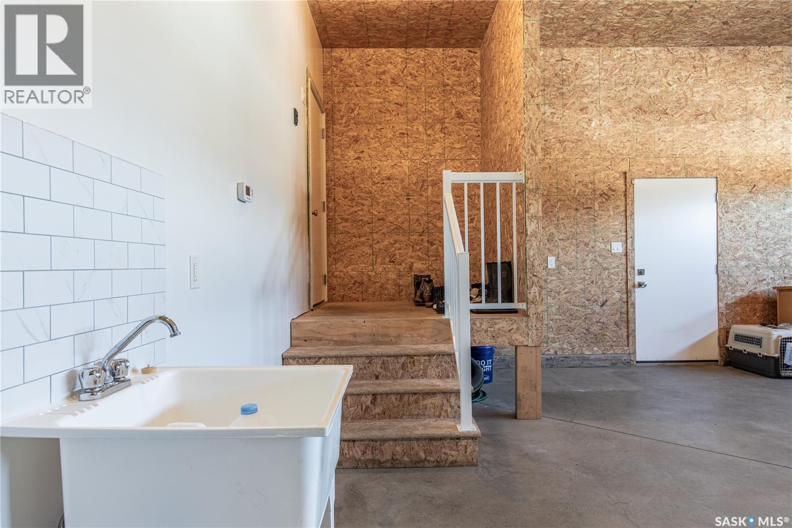 1001 Maplewood Drive, Moose Jaw, Saskatchewan  S6J 0E4 - Photo 40 - SK032308