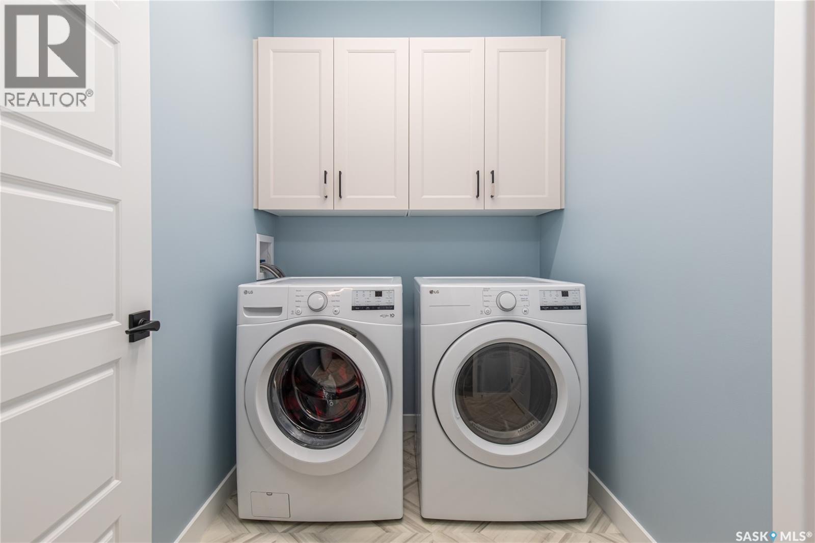 1001 Maplewood Drive, Moose Jaw, Saskatchewan  S6J 0E4 - Photo 9 - SK032308