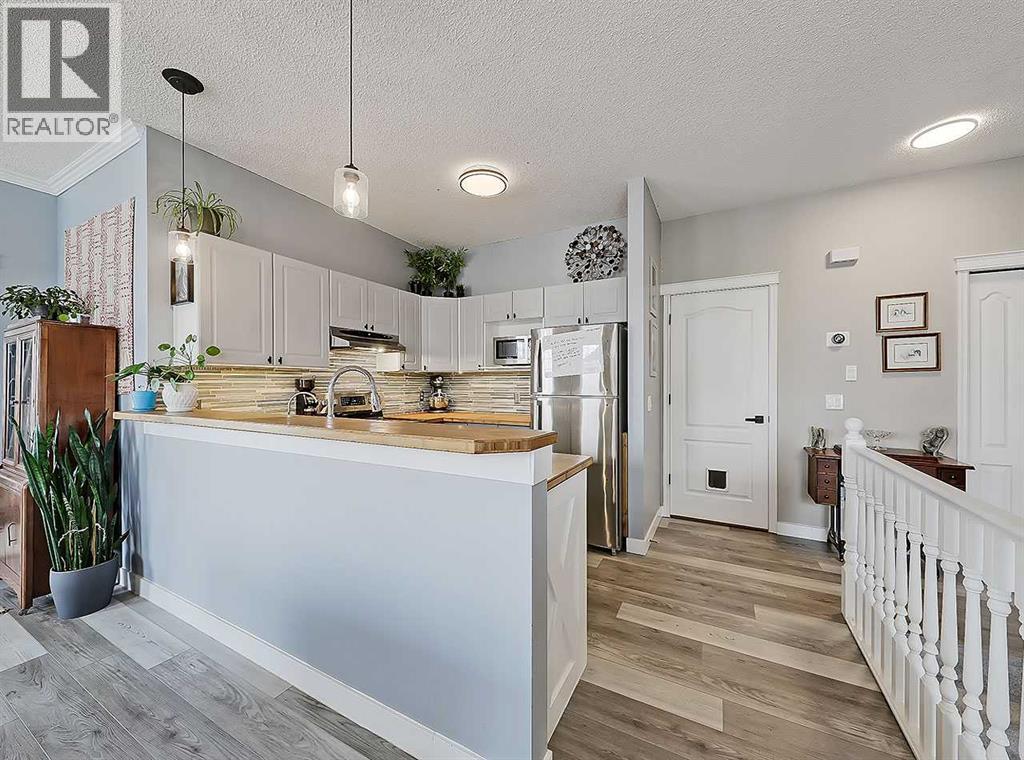 104 Prestwick Gardens SE, Calgary, Alberta  T2Z 3V4 - Photo 8 - A2299381