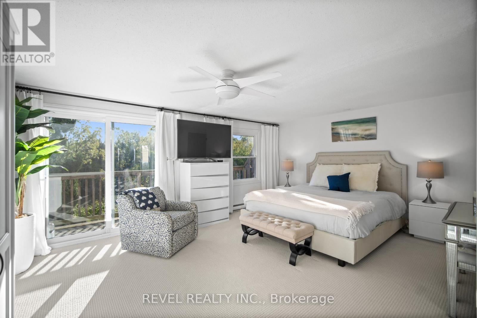 3 - 2058 Brant Street, Burlington, Ontario  L7P 3A6 - Photo 30 - W12733692