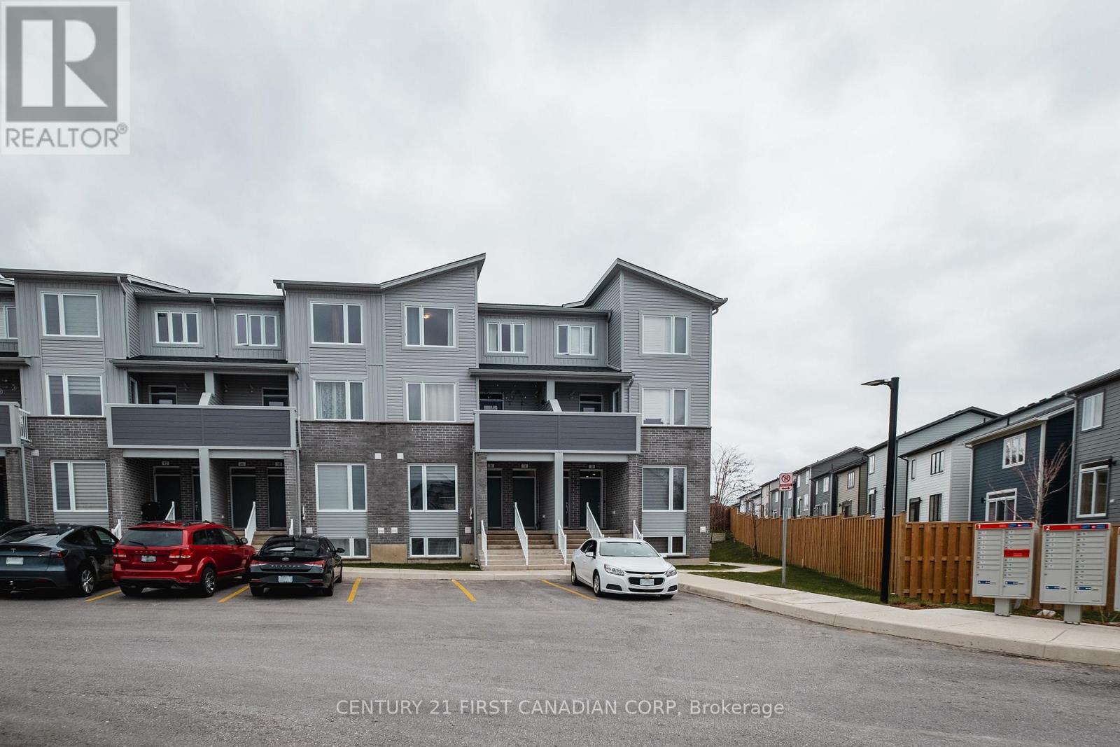 36 - 925 Deveron Crescent, London South, Ontario  N5Z 5C5 - Photo 29 - X12898426