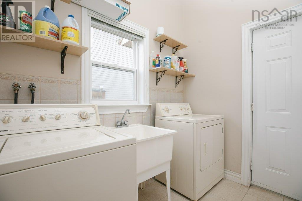 31 Parkmount Close, Clayton Park, Nova Scotia  B3S 1L7 - Photo 17 - 202606387