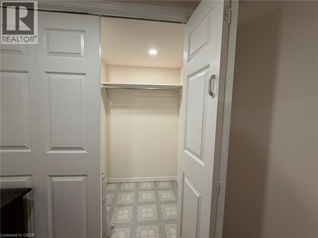 84 Juniper Drive Unit# Bsmt, Stoney Creek, Ontario  L8E 4G6 - Photo 20 - 40816774