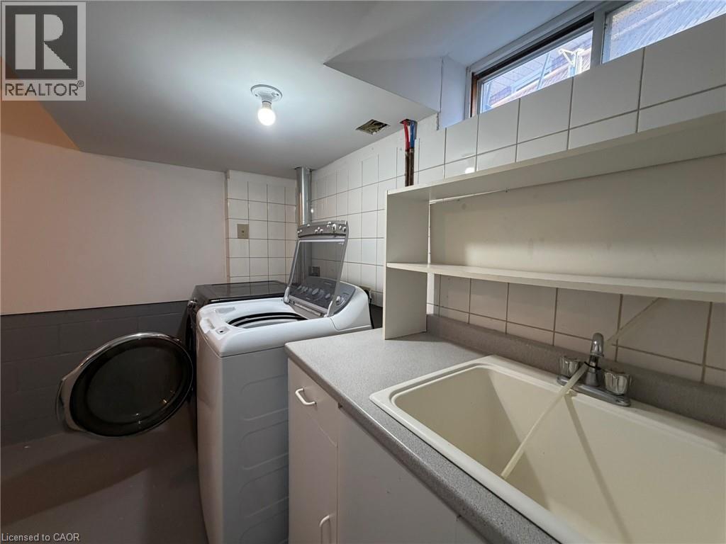 84 Juniper Drive Unit# Bsmt, Stoney Creek, Ontario  L8E 4G6 - Photo 23 - 40816774