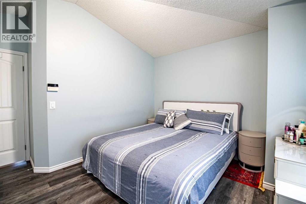 42 Johns Street, Red Deer, Alberta  T4P 4C8 - Photo 19 - A2292356