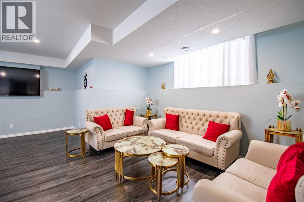 42 Johns Street, Red Deer, Alberta  T4P 4C8 - Photo 29 - A2292356