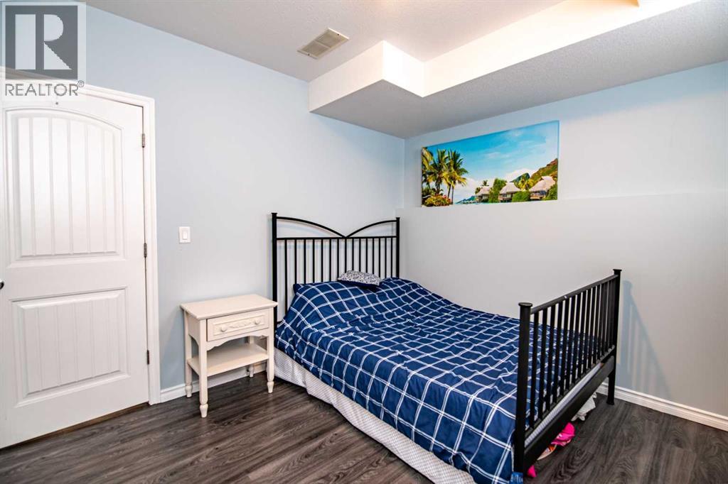 42 Johns Street, Red Deer, Alberta  T4P 4C8 - Photo 32 - A2292356