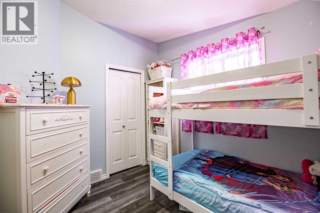 42 Johns Street, Red Deer, Alberta  T4P 4C8 - Photo 24 - A2292356