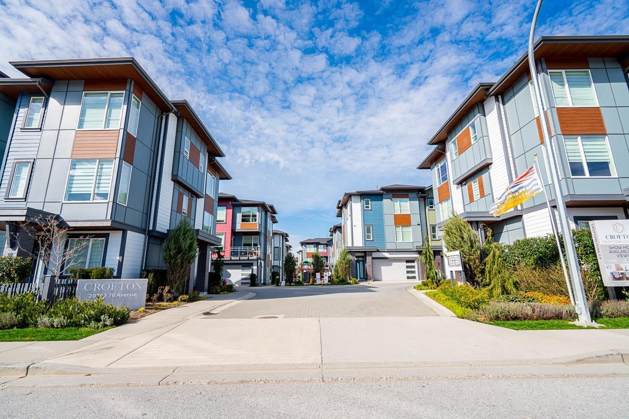 8 20763 76 Avenue, Langley, British Columbia  V2Y 3N8 - Photo 2 - R3107685