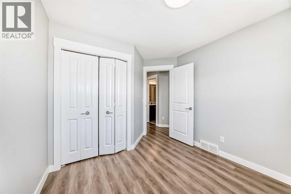 397 Rainbow Falls Drive, Chestermere, Alberta  T1X 0L1 - Photo 17 - A2278613