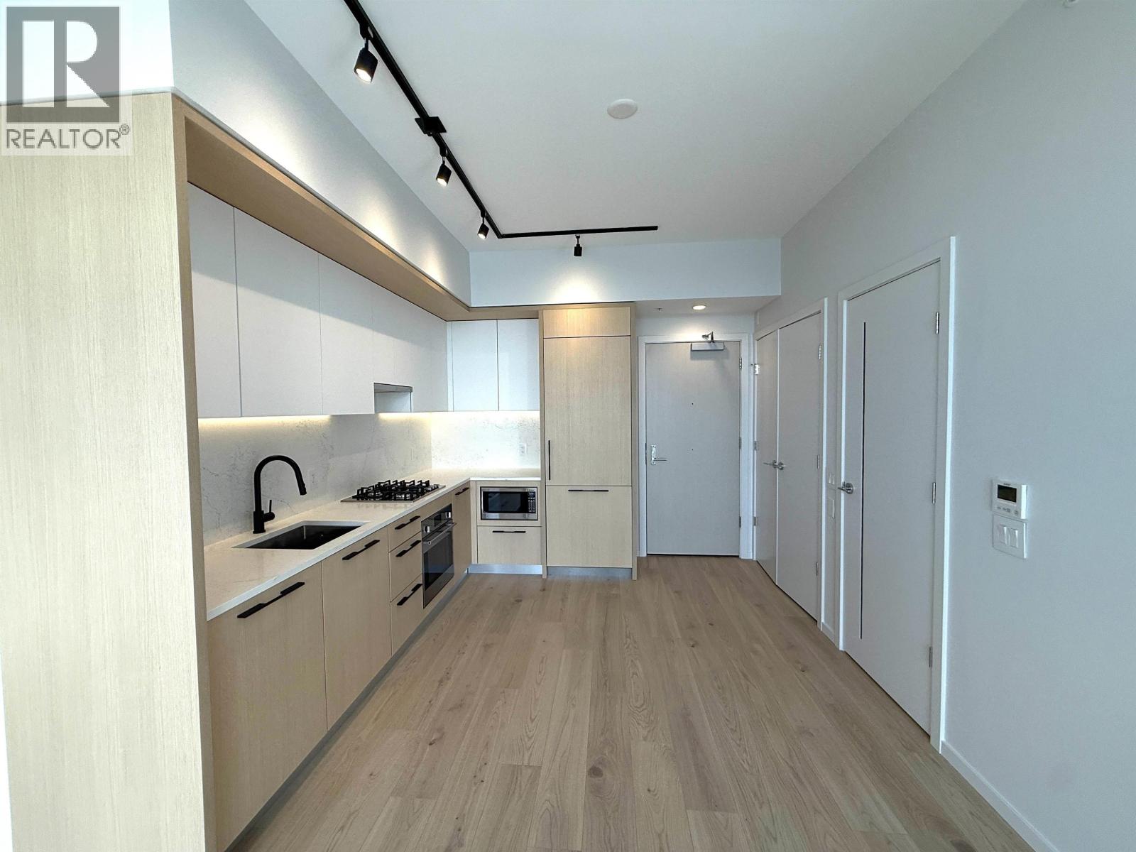 5xx 2729 Kingsway, Vancouver, British Columbia  V5R 0M6 - Photo 3 - R3106553