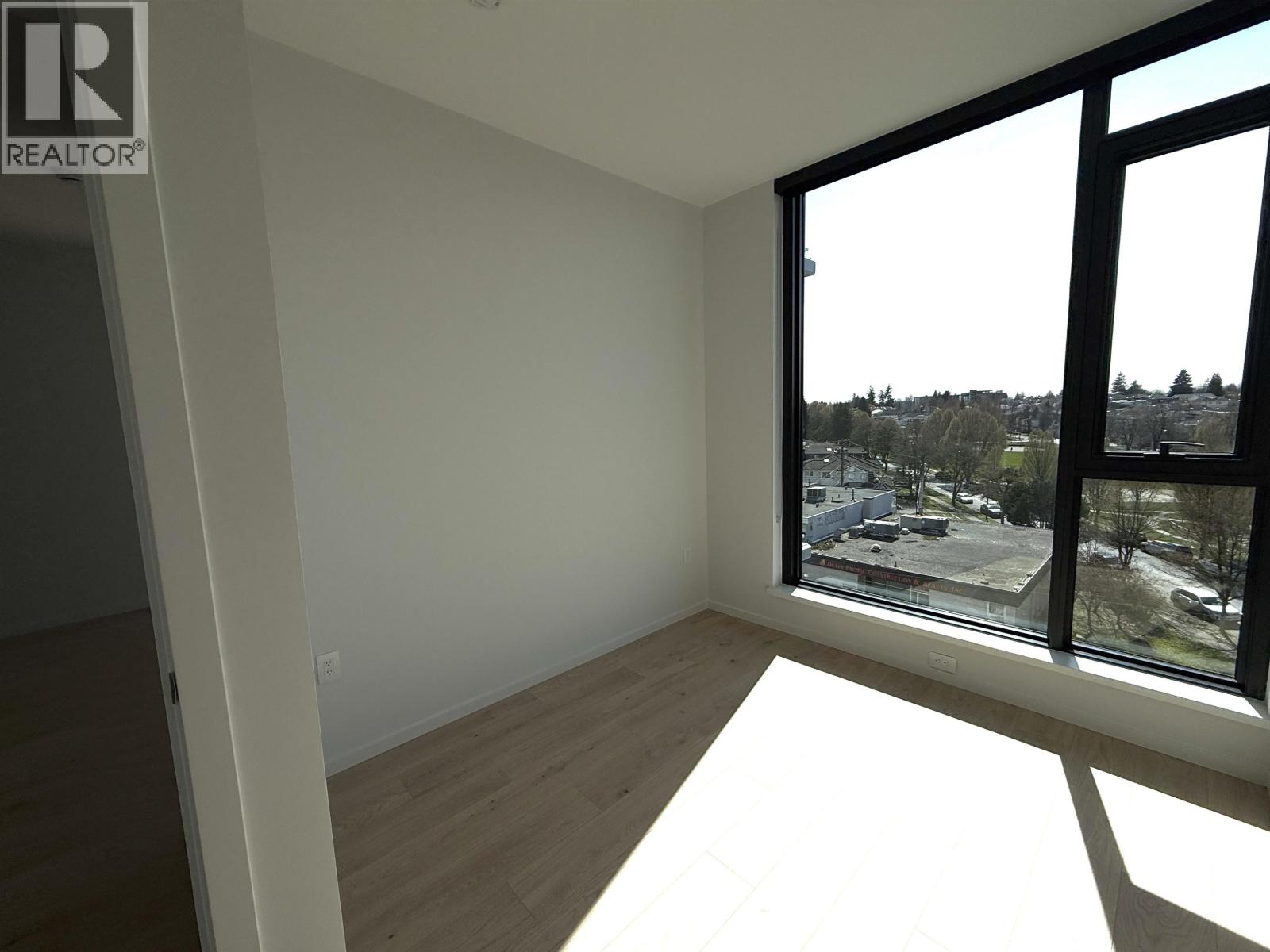 5xx 2729 Kingsway, Vancouver, British Columbia  V5R 0M6 - Photo 5 - R3106553