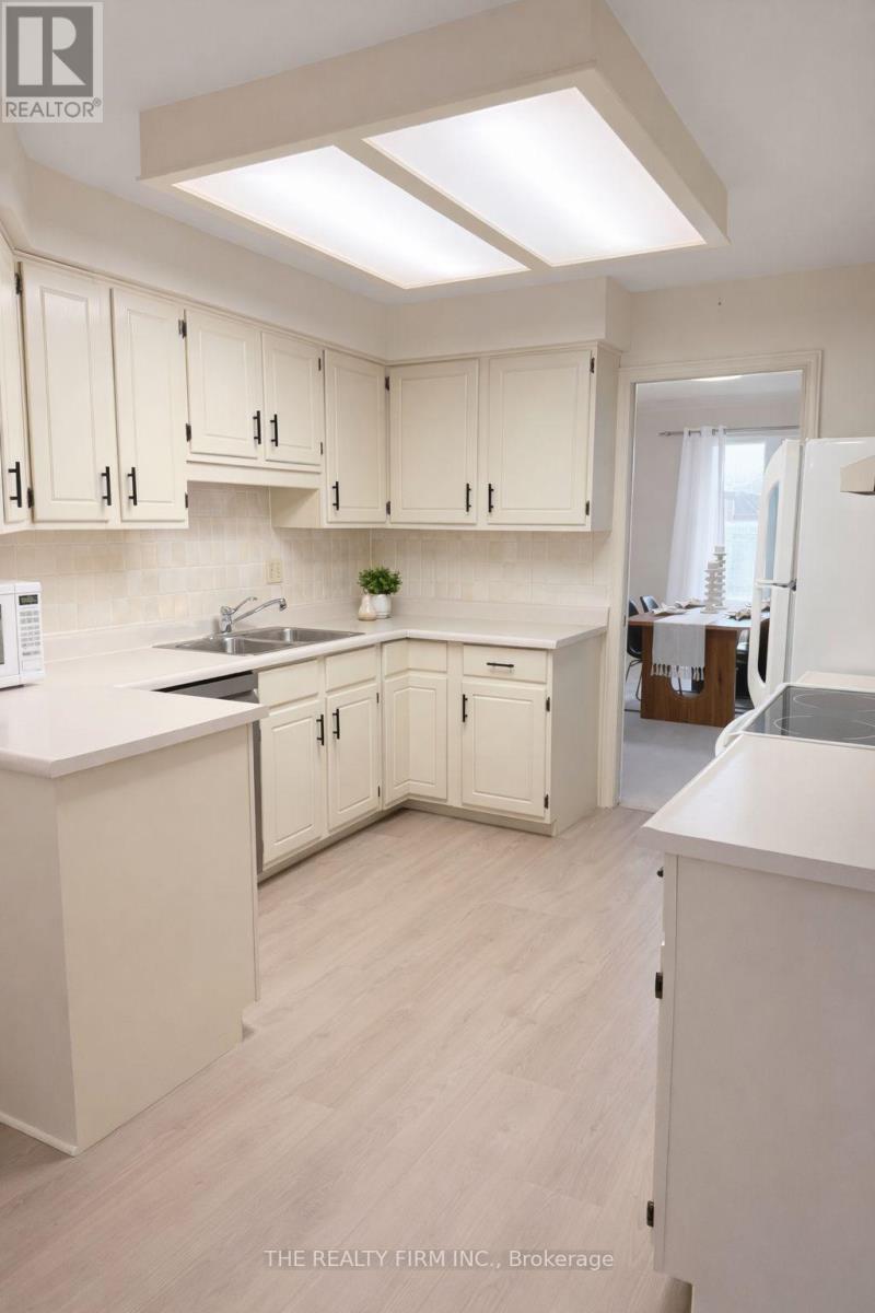 6 - 93 Pine Valley Gate, London South, Ontario  N6H 1L7 - Photo 7 - X12968288